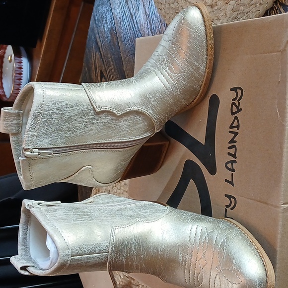 Dirty Laundry metallic booties - Picture 3 of 8